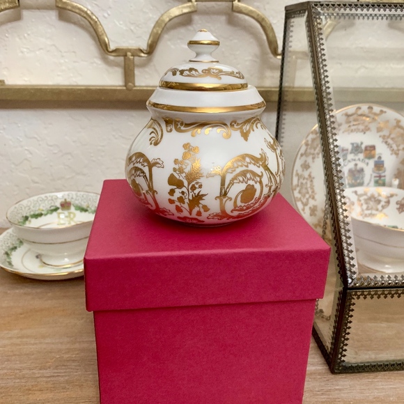 Limited Edition Royal Buckingham Palace Sugar Bowl - Picture 2 of 8